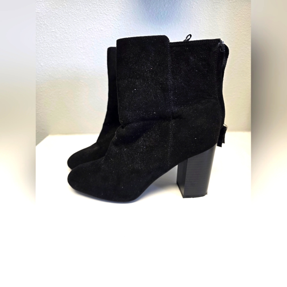 H&M‎ Black Heeled Zipper Ankle Boots Size 7